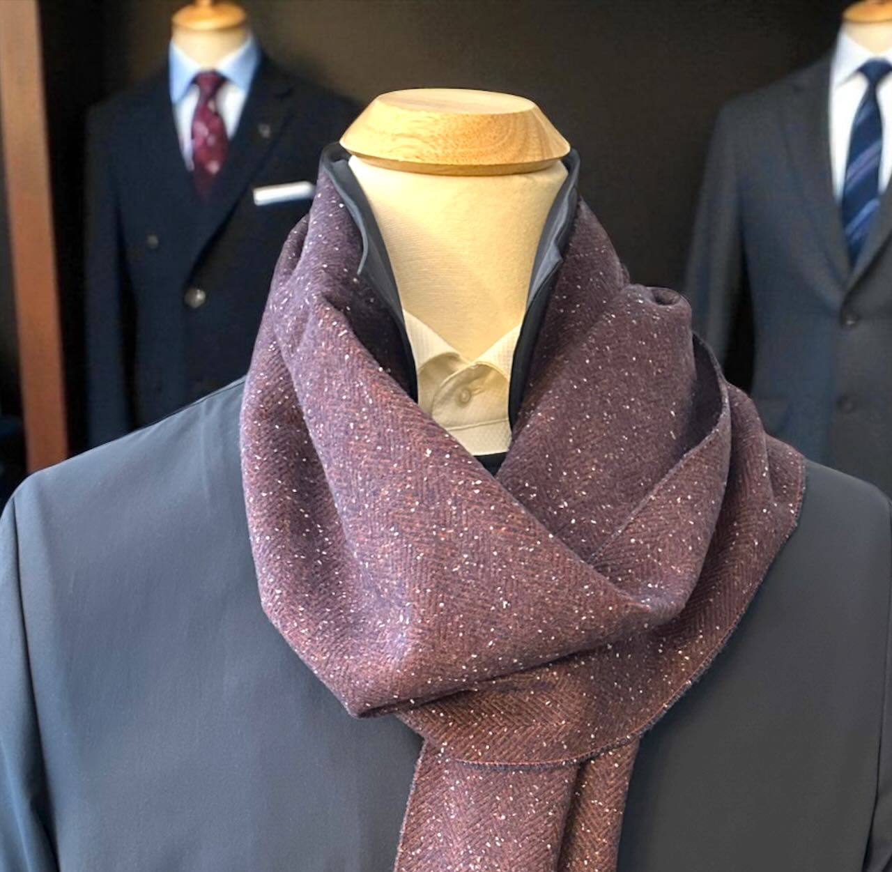 SUITCAFE Silk Wool Navy Rust Herringbone Scarf England
