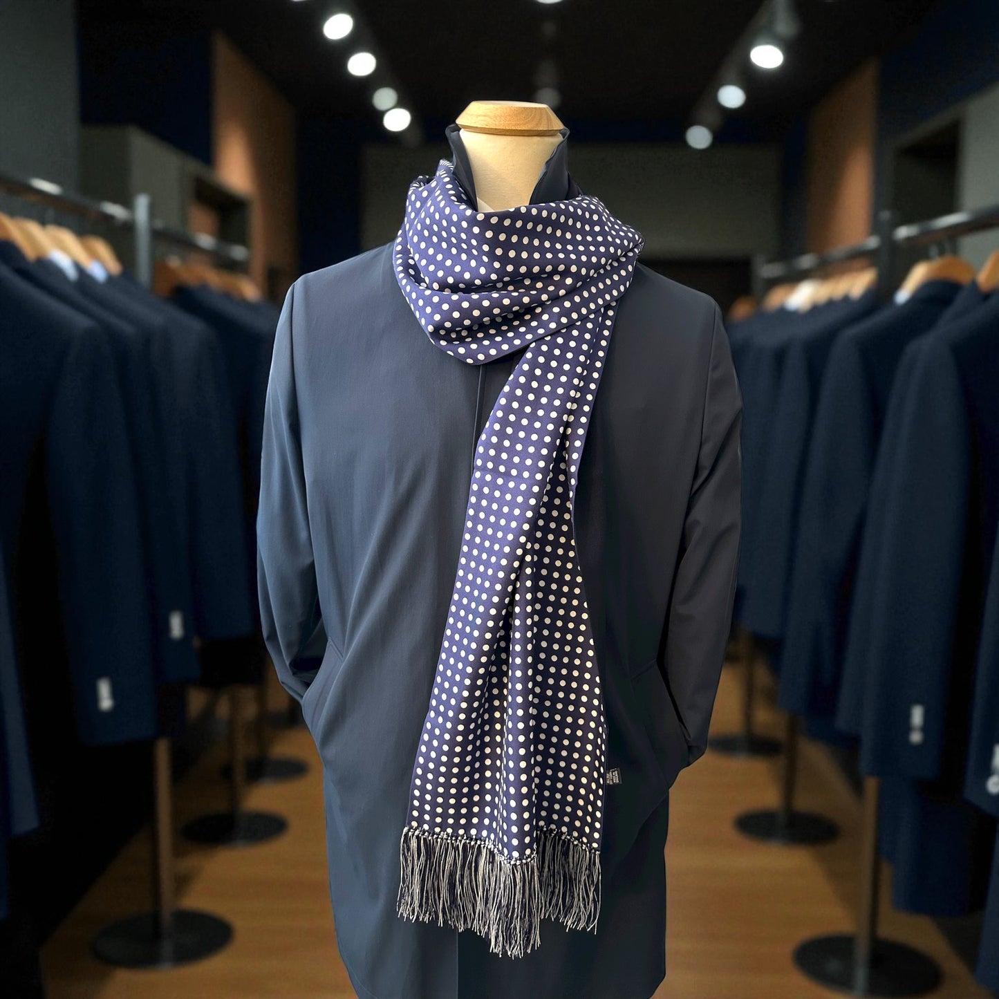 SUITCAFE Pure Silk Twill Double Sided Scarf Navy White Dots Merino Reversible Scarf England