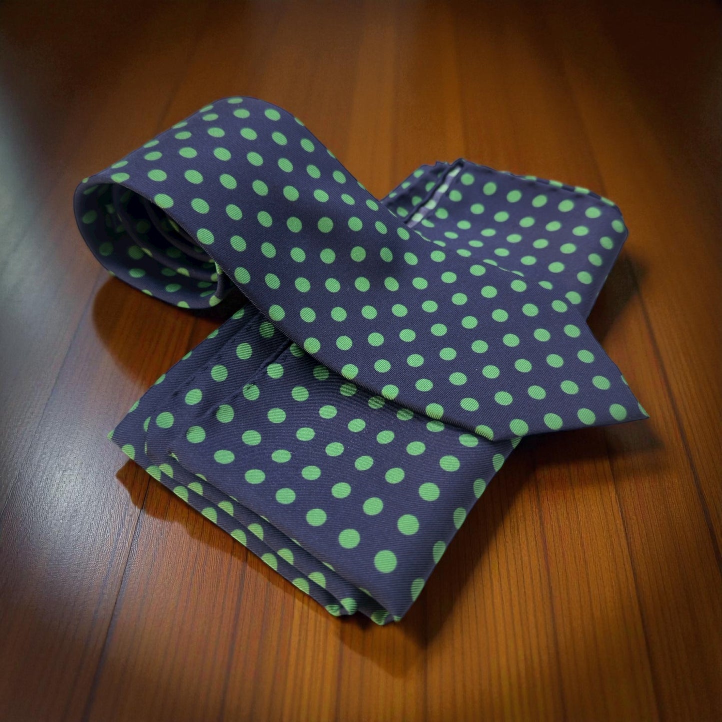 SUITCAFE Silk Twill Navy Pine Green Polka Dot Tie Set England