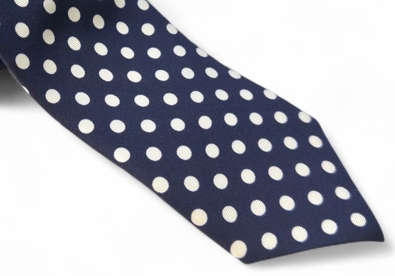 SUITCAFE Silk Twill Navy White Polka Dot Tie England