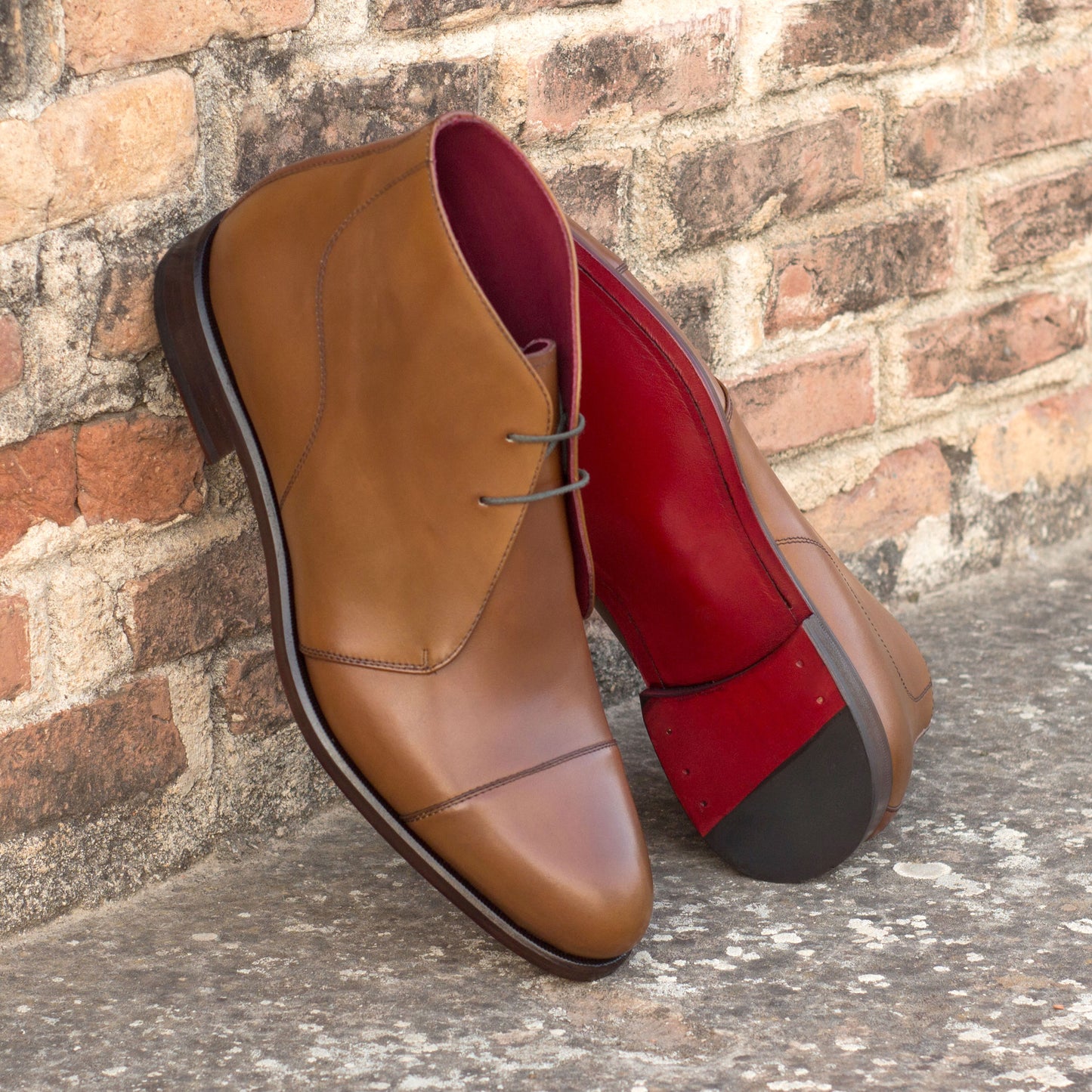 SUITCAFE Men's Chukka Boot Cognac Leather Red Soles