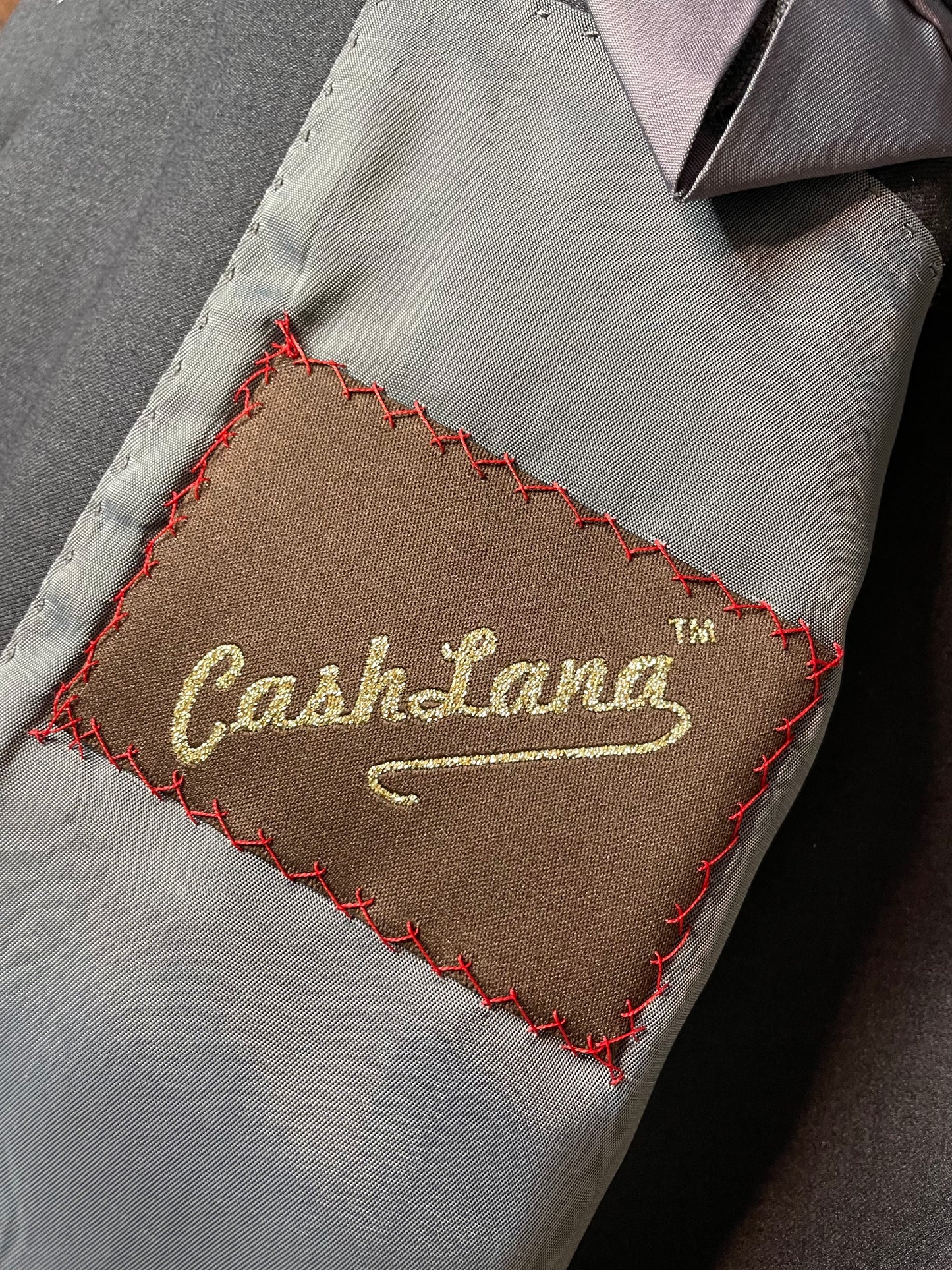 SUITCAFE Anthracite Grey Men's Suit in CashLana™ Wool