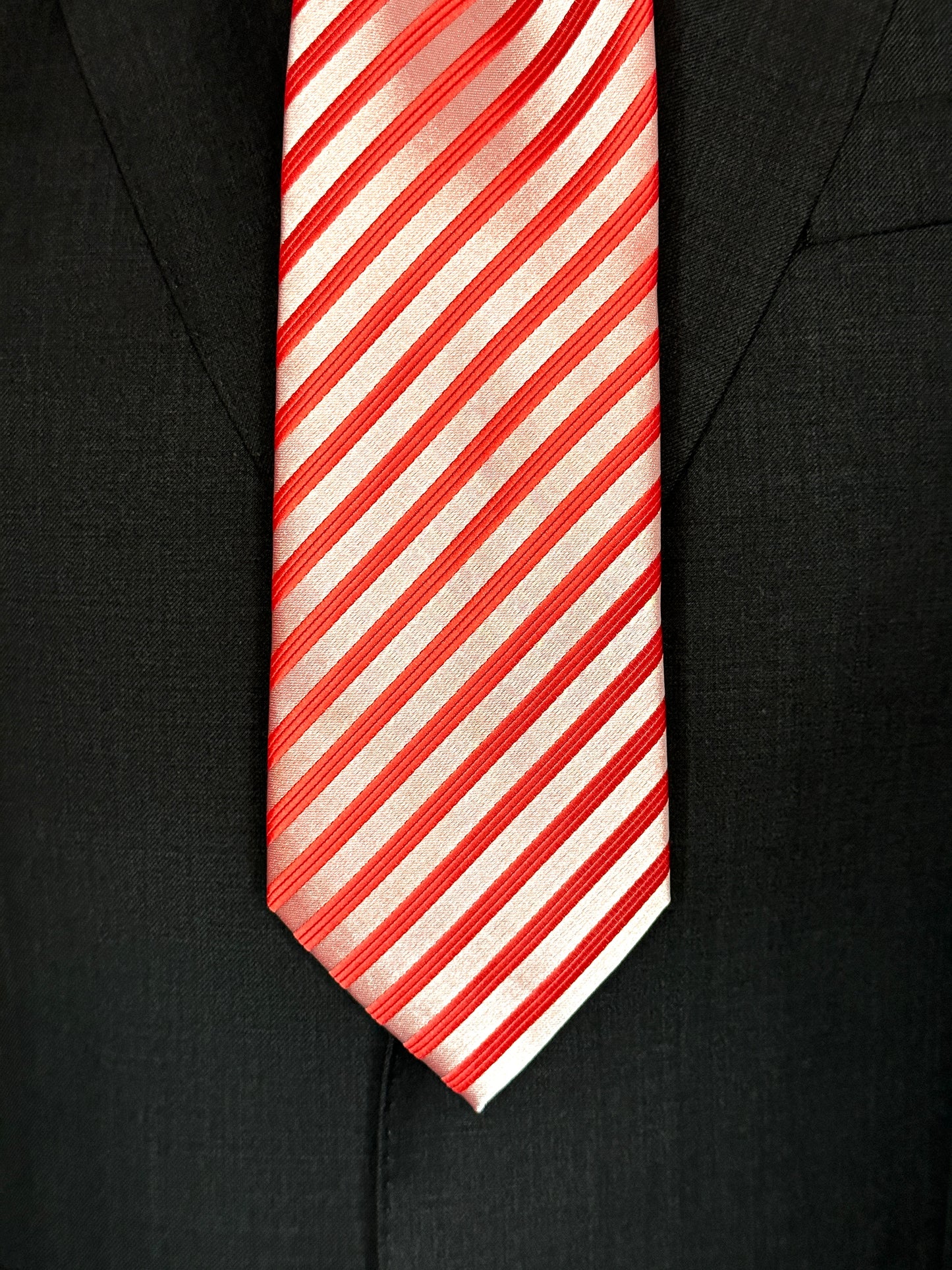 SUITCAFE Silk Tie Red With Pale Red Stripes Woven